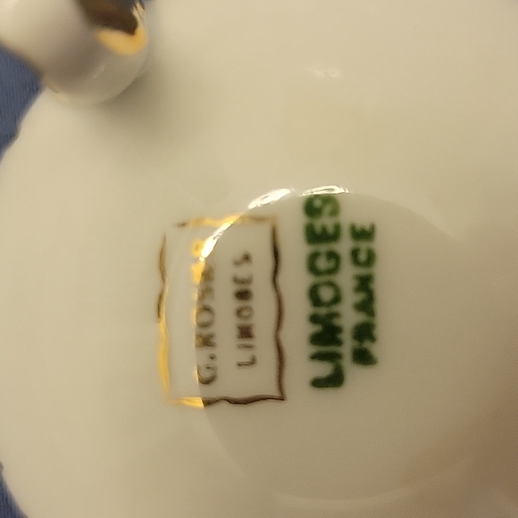 Limoges trinket box. - Picture 3 of 4